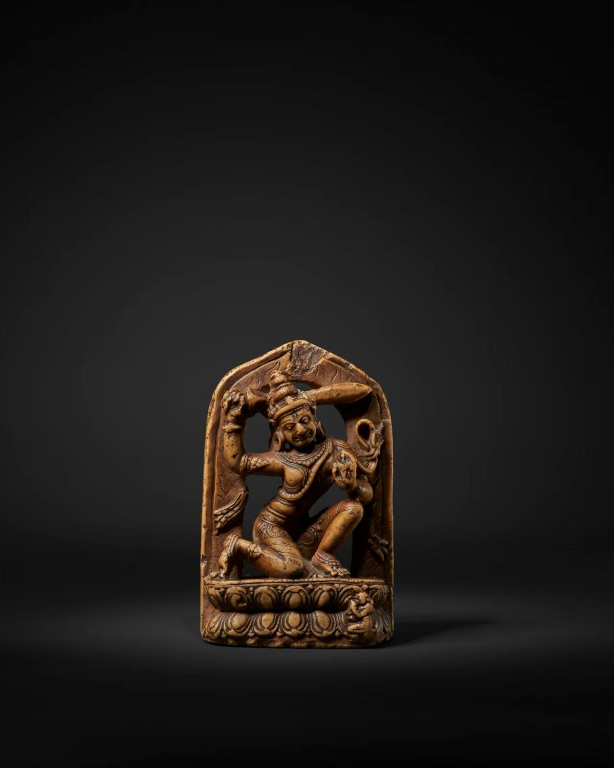 不动明王石雕 Stone Sculpture of Acala