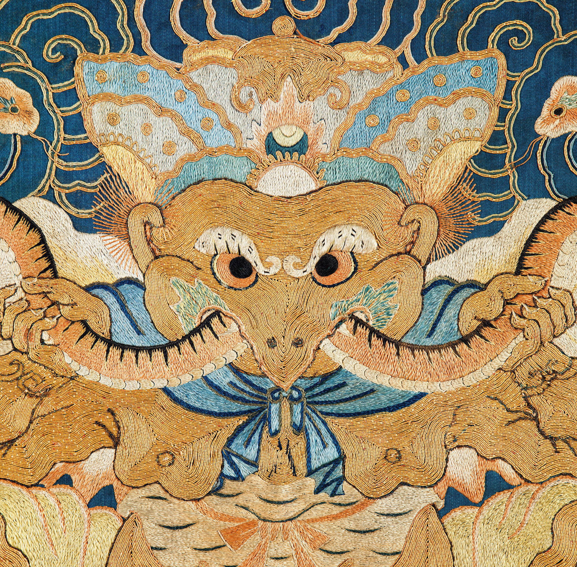 大鹏鸟刺绣 Garuda Embroidery